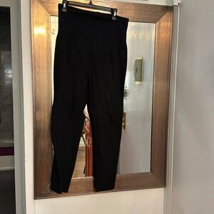 Thick fitted skinny stretchy black Old Navy maternity pants - great for work!